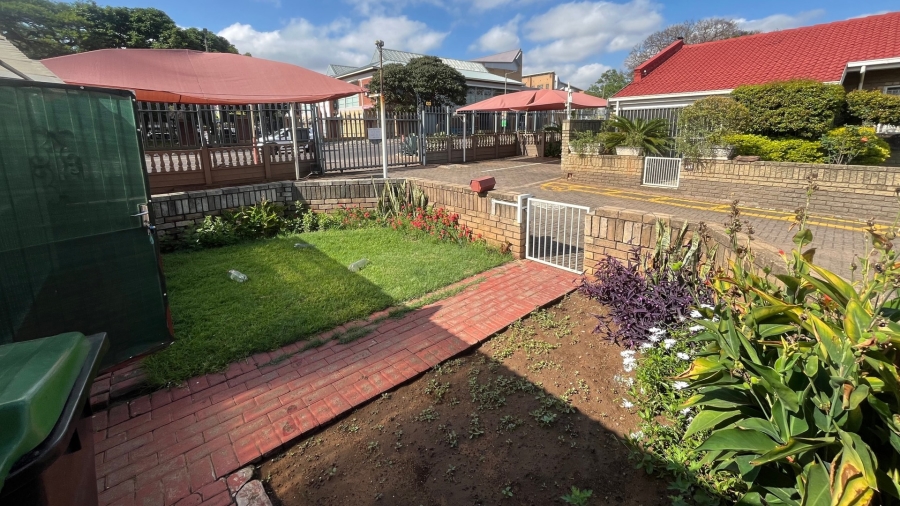 2 Bedroom Property for Sale in Rustenburg Central North West